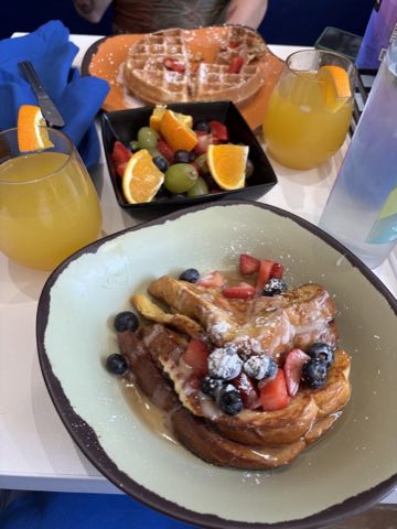 Augie's Breakfast Bar photo