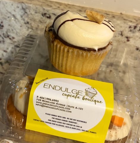 Endulge Cupcake Boutique photo